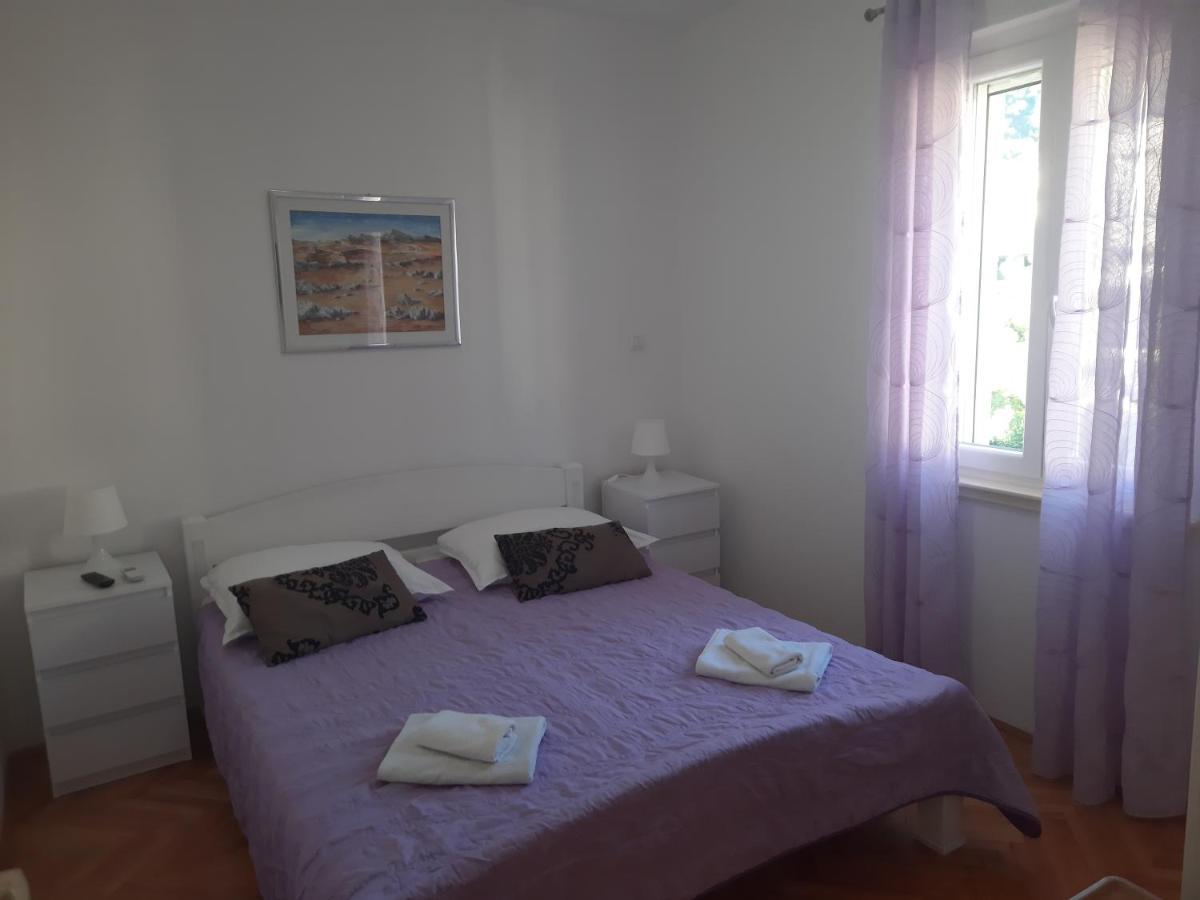 Apartments Villa Beba Komiža Exteriér fotografie
